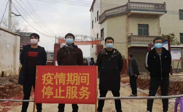 疫情再度出现,春节还会"封村封路"吗?这3类人回家或将