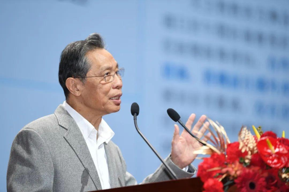 中国人口普查钟南山_人口普查(2)
