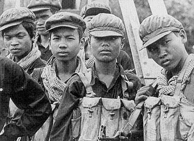 1978年越柬战争:越南20万兵力攻柬埔寨,却因打击不彻底埋下隐患