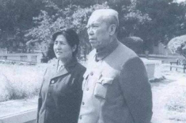 开国将军梁兴初:发妻因病去世,二婚妻子名字相似,至今
