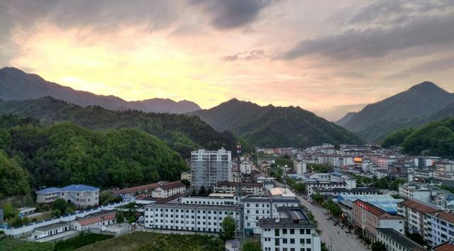 陕西省总人口是多少_陕西省境内有多少古墓