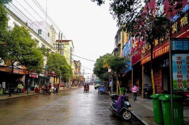 湖南岳阳华容县最大的镇,曾有"小汉口"之称,是全国千强镇