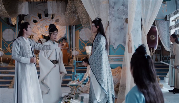 陈情令:在百花宴上,金子勋为何会逼迫泽芜君和含光君喝酒?