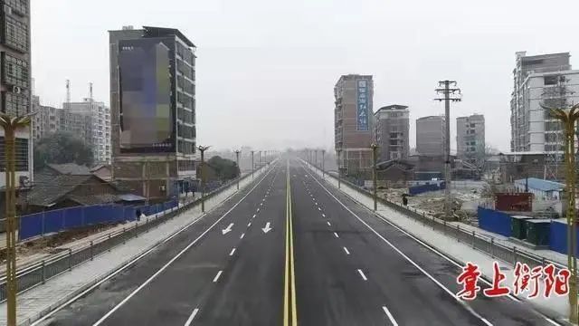 1月22日上午,耒阳市鹿岐峰大桥通车仪式举行,标志该大桥正式通车.