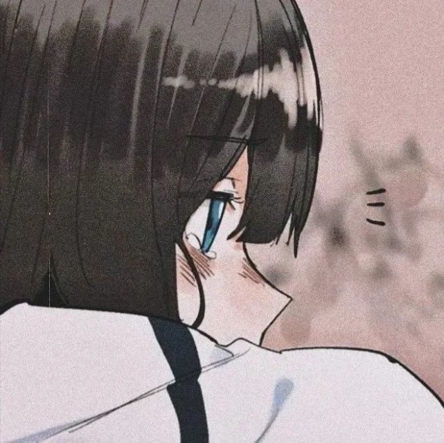伤感动漫女生头像 关于我的故事还是听我的版本好一点