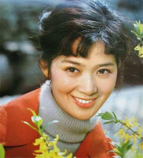 80年代女演员龚雪年轻时有多美?容貌堪比绝世佳人,简直惊艳了时光