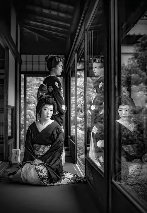 摄影师镜头下的日本艺妓