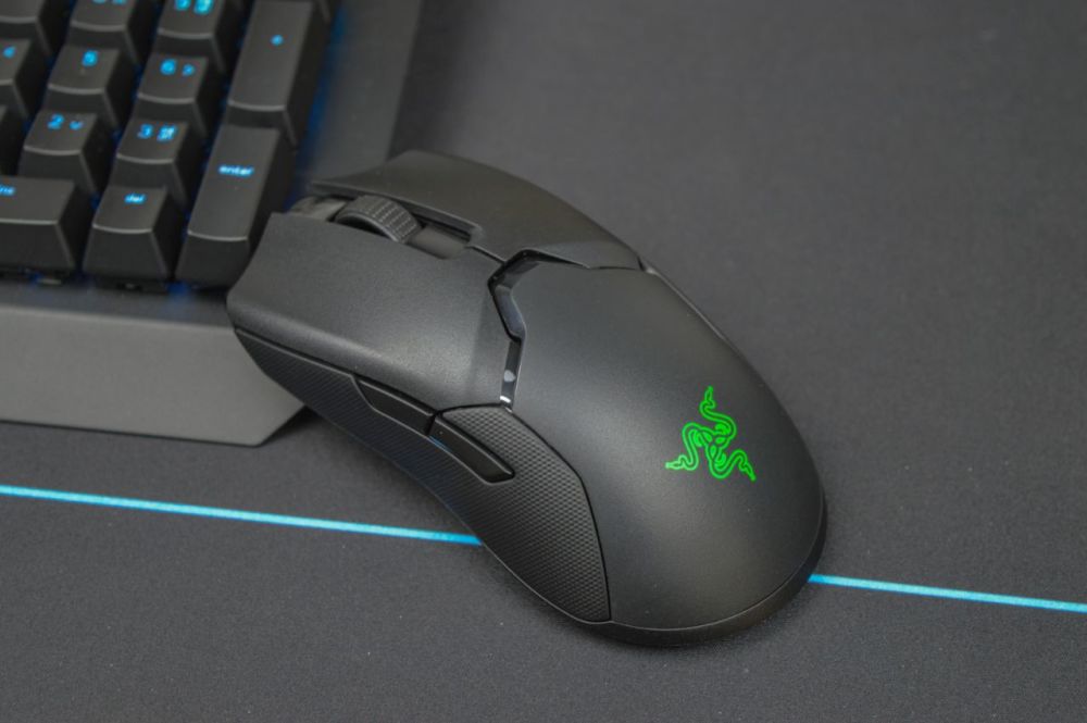 丝滑顺畅淋漓体验雷蛇razer毒蝰终极版开箱