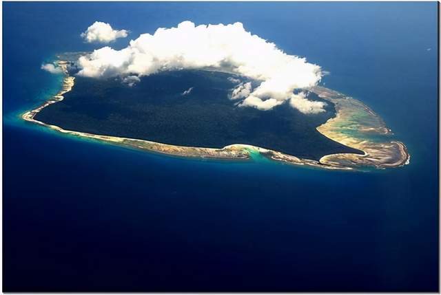 北方哨兵岛位于孟加拉湾的安达曼群岛,它不是很大,大约60平方公里.