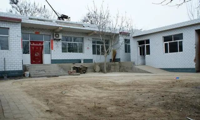 人均宅基地面积_宅基地面积图(3)