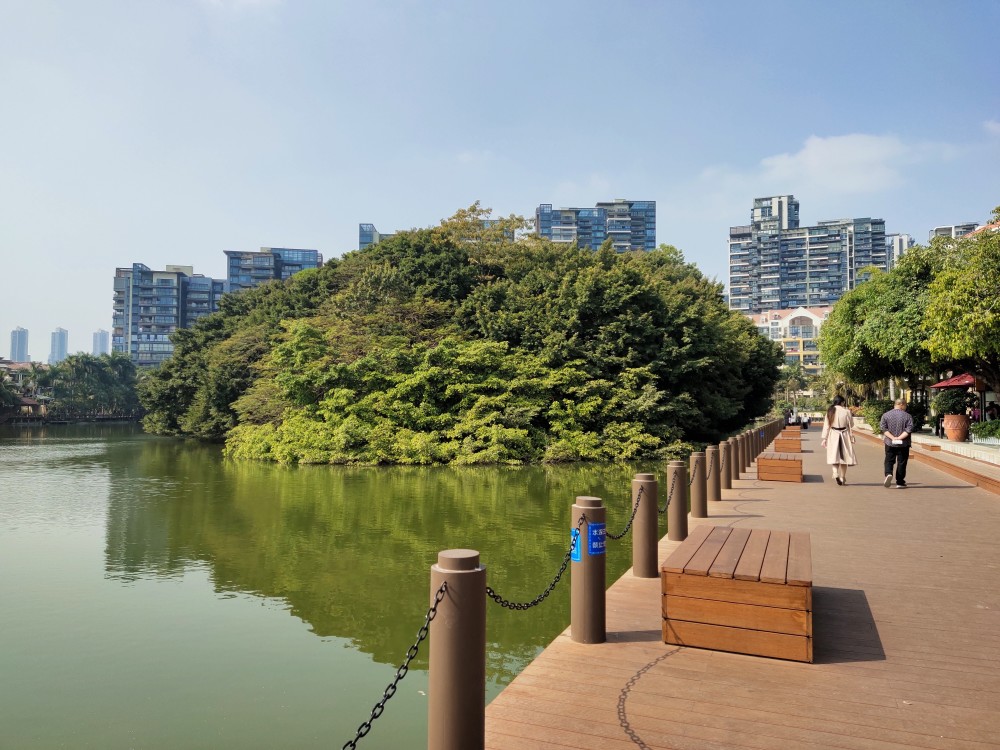 深圳南山区藏着一片静湖-华侨城纯水岸.