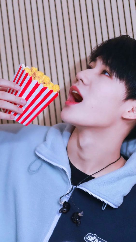 明星图库tnt时代少年团张真源壁纸照片