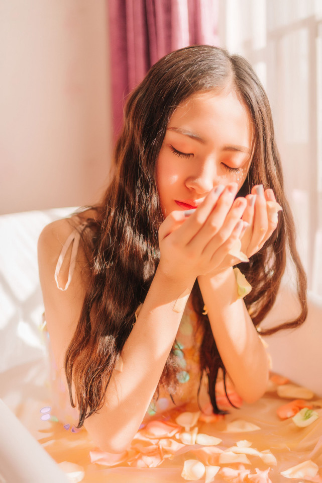 气质唯美长发美少女,居家美拍