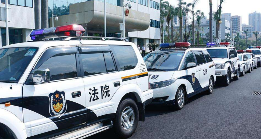 同样是警车,喷"公安"和喷"警察"的车,有什么区别?