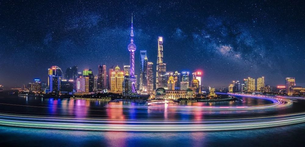 上海愿意看到的局面是:房价平稳上涨,税收增加,土地出让顺利,一派繁荣