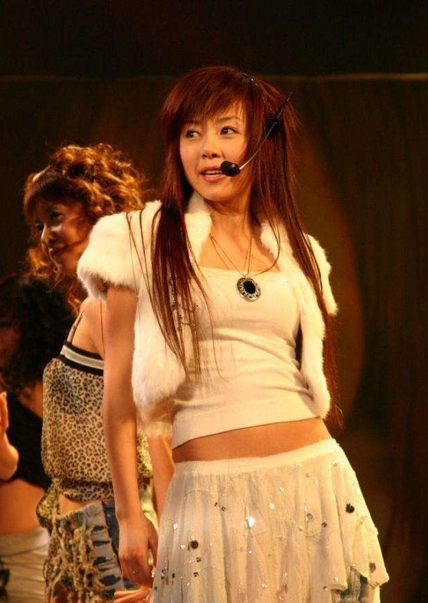 安又琪哭诉自己是最不红的超女冠军,录《浪姐2》的表现,你怎么看