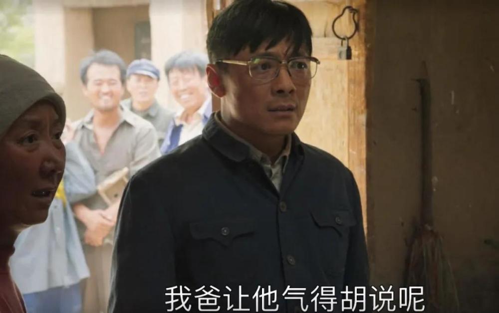 《山海情》8位老戏骨今昔对比照:张嘉译曾帅过,尕娃妈英姿飒爽