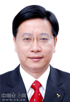 陈元春当选重庆市人大常委会副主任 周少政当选秘书长