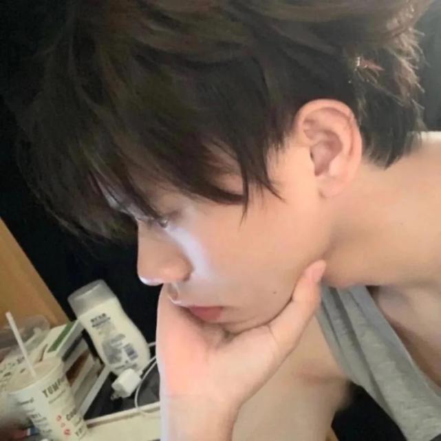 女友视角的男生头像