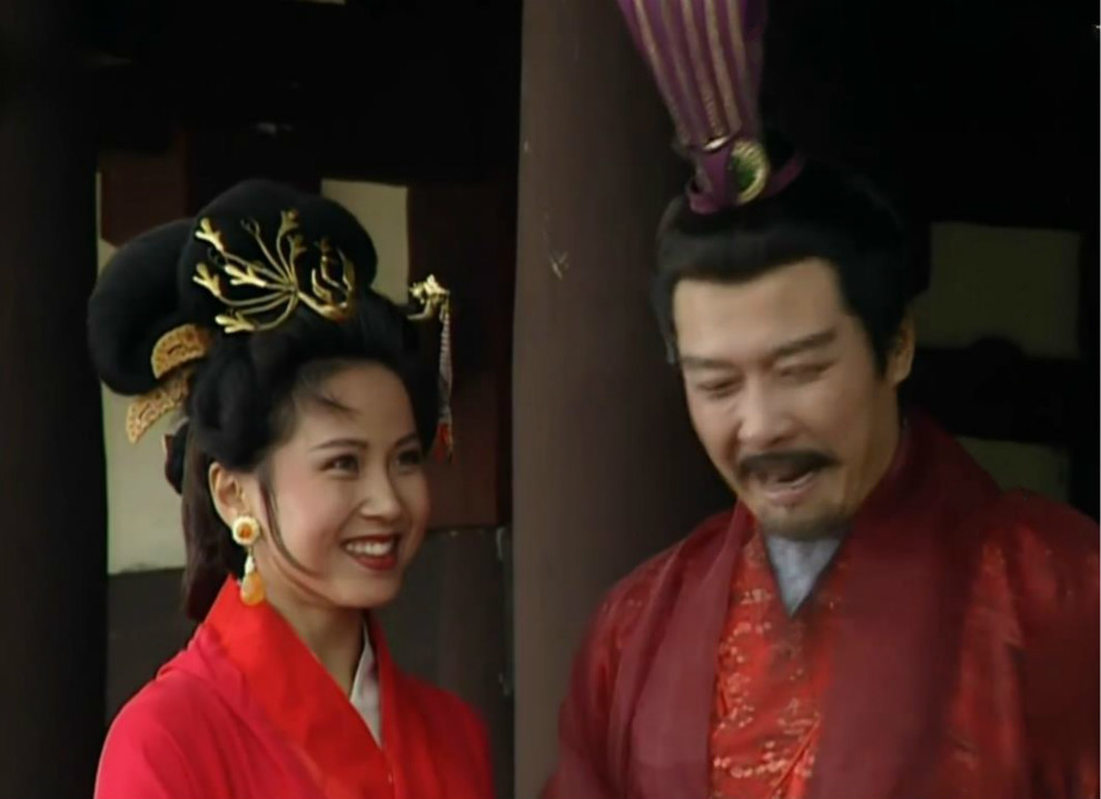 三国史料和演义小说有三个证据,证明赵云是文官女将