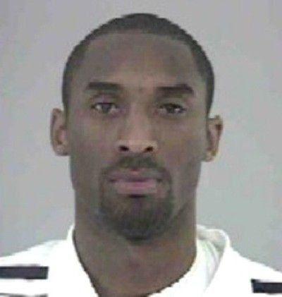 nba球星入狱照:科比面无表情,阿泰一脸凶相,安东尼一看就是社会人