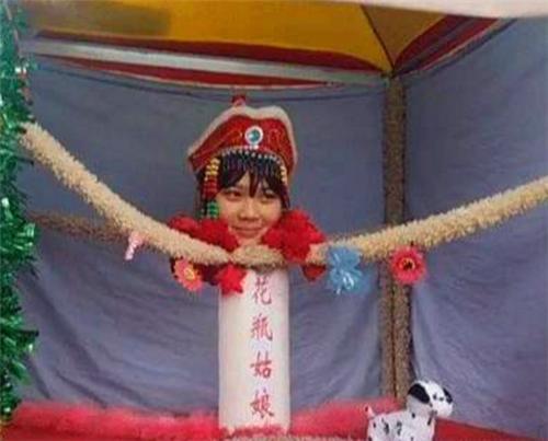 童年记忆:不吃不喝的"花瓶姑娘",究竟是怎样骗倒大众的?