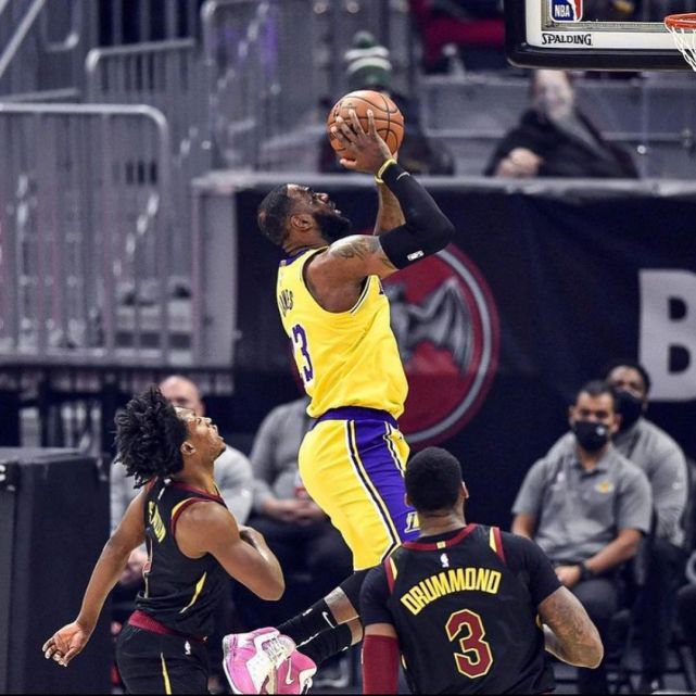 nba球星图片詹姆斯