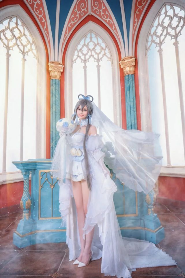 洛天依花嫁cosplay超可爱