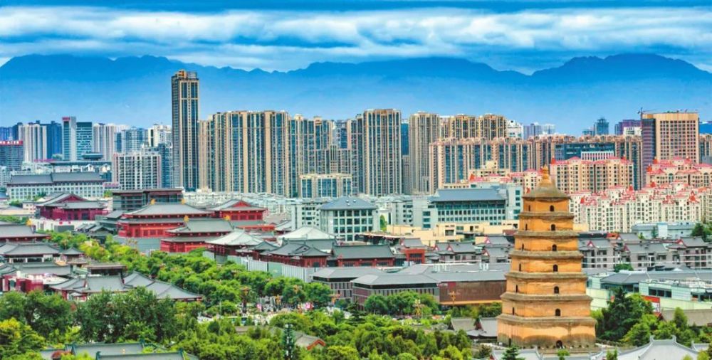西安gdp破万亿的感受_中国万亿俱乐部西安