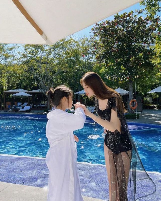 孙悦娇妻纪念科比!对离婚传言却不发声,对网友评论其婚姻未回应