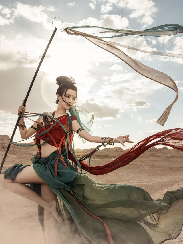 "山楂啊梨"火遍全网,女菩萨是清华学霸,颜值与才华齐飞