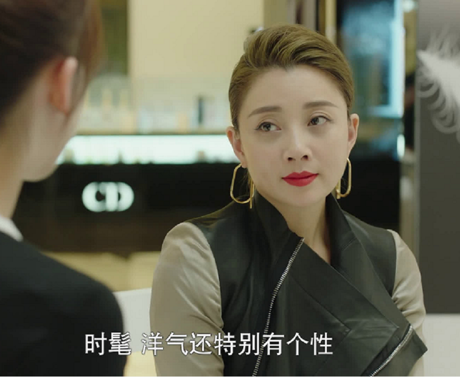 《正青春》开播,本来是冲着吴谨言去的,却被殷桃圈粉了