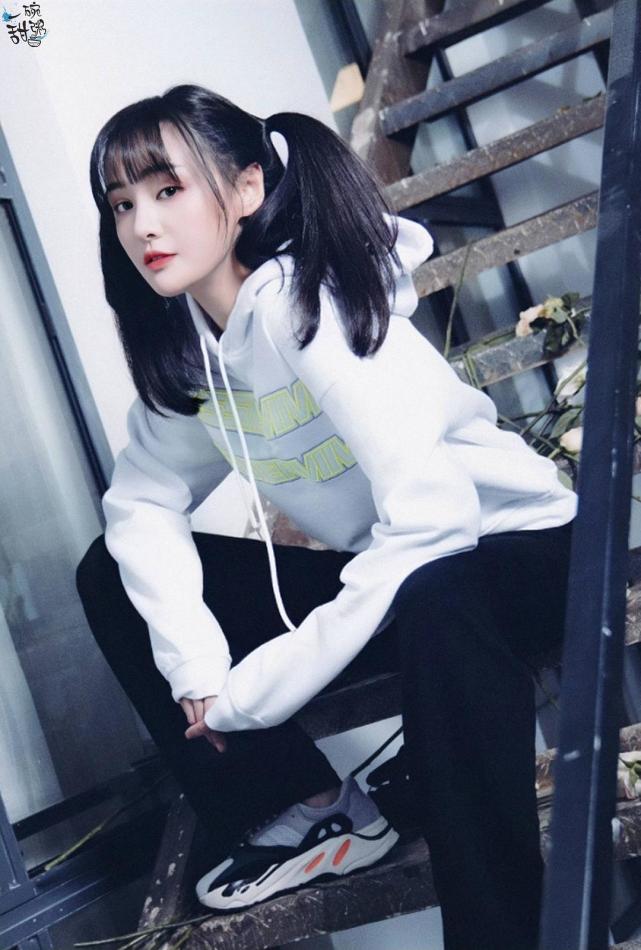 有小仙女支撑的郑爽,身材为何如此只好?有什么健身秘诀呢!