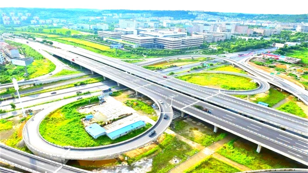 宜春gdp突破3000_宜春学院