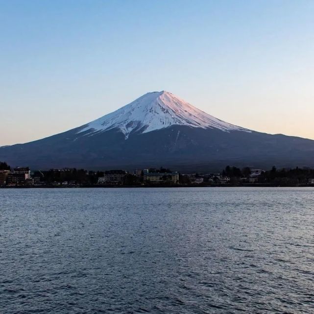 背景图|富士山下