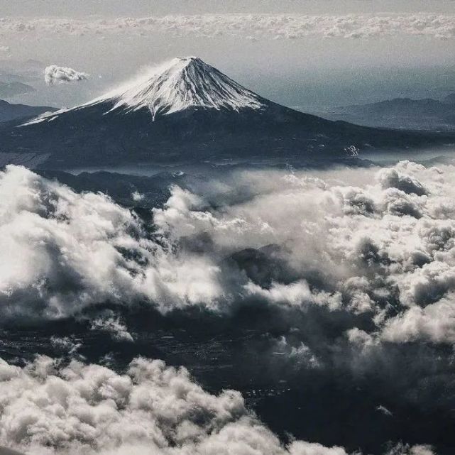 背景图|富士山下