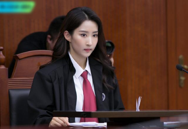 《令人心动的offer2》詹秋怡撞脸刘亦菲,被青年报夸的美女多优秀