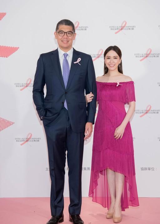 相比之下,哥哥连胜文则较为人熟悉,他曾与第一美女主播侯佩岑有过一