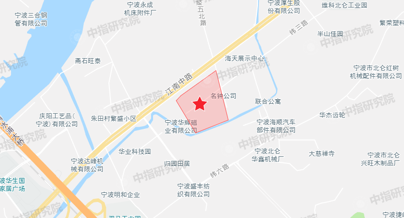 本次出让地块编号甬储出2020-153号,土地位置北仑区小港街道.