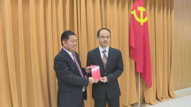 李飞任汕头市潮南区副区长代理区长