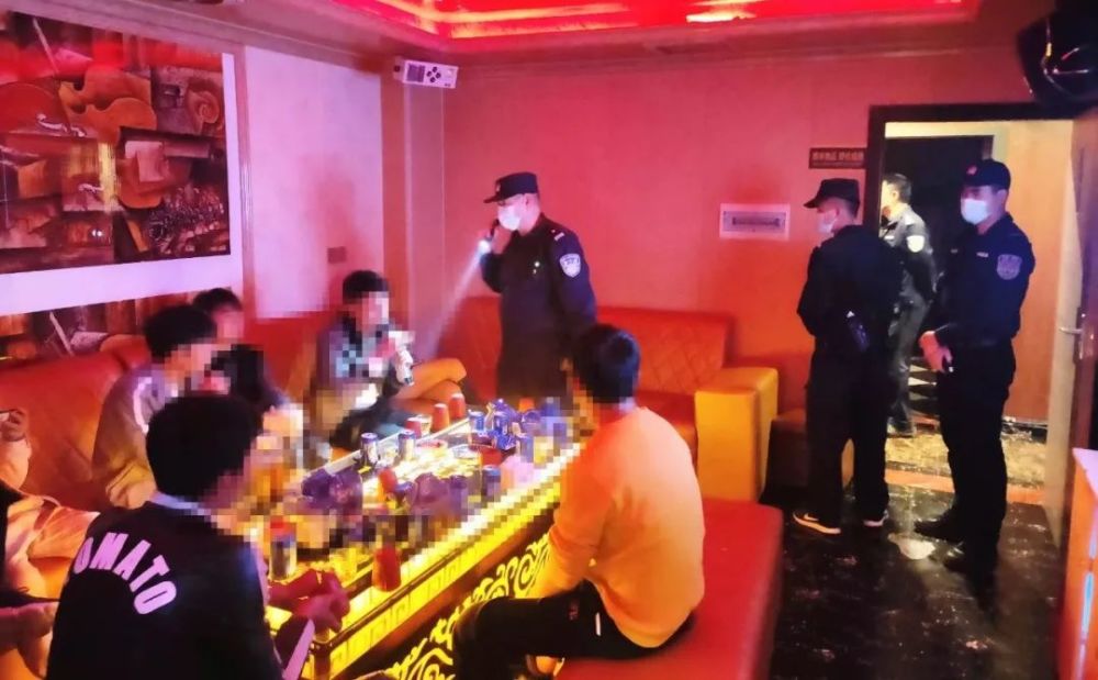 博白警方夜查酒店旅馆酒吧会所ktv抓获违法人员12人