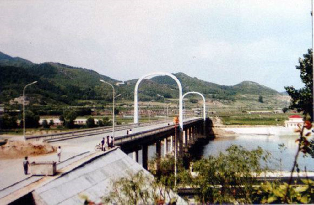老照片:1984年的辽宁本溪,这样的本溪你肯定没见过
