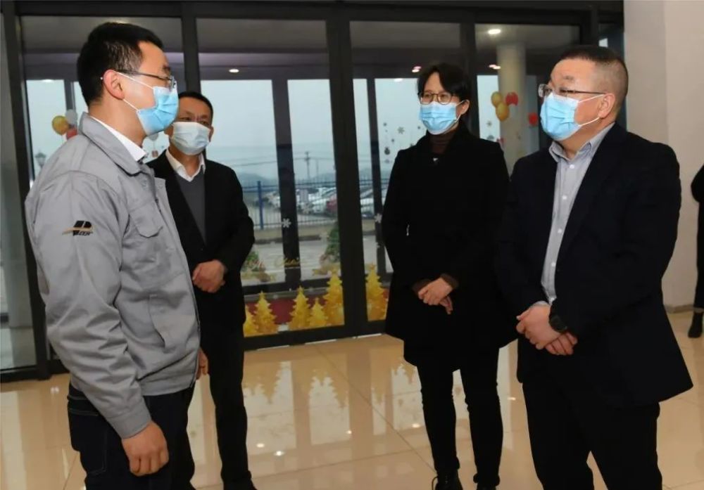 解难题 助发展!县委书记潘晓辉深入企业开展"三服务"活动