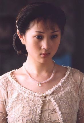 2011年,老公转恋他人,与8岁儿子被"弃"的何音,早已转败为胜