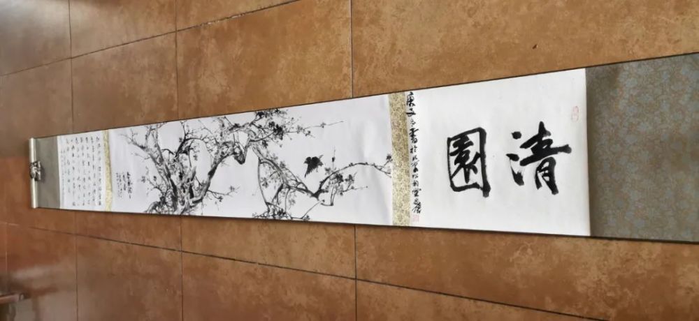 题《墨梅图》手卷——周逢俊诗书画随笔小品