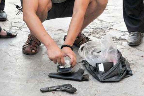 他是重庆第一悍匪,在外逃亡8年,死前还有19岁佳人陪伴