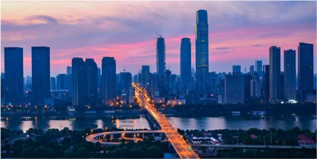2020全年岳阳经济总量_长江经济带岳阳
