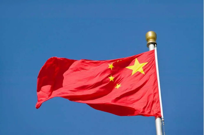 " 祖国是我们的骄傲,我们看见国旗冉冉升起心中总有莫名的兴奋.