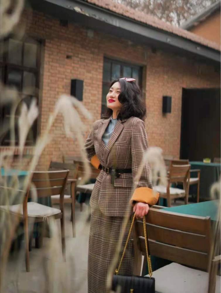 2021春天有女人味的穿衣搭配