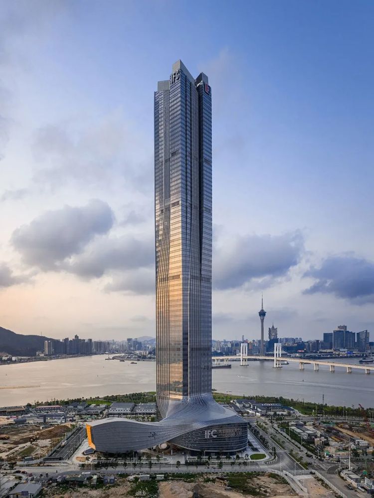 蛟龙出海!aedas打造珠澳第一高楼横琴国际金融中心
